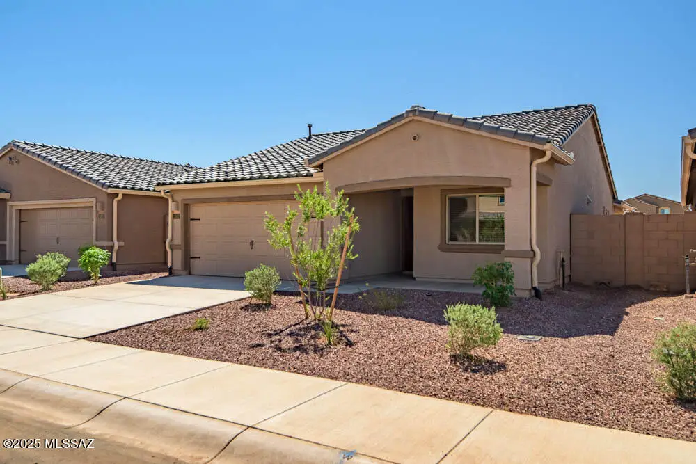 21957 E Wayward Lane, Red Rock, AZ 85145 - Image #1