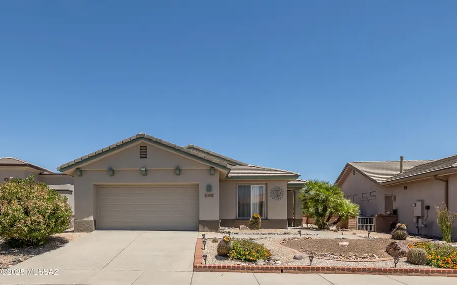 1942 W Amblemorn Drive, Green Valley, AZ 85622 - Image #2