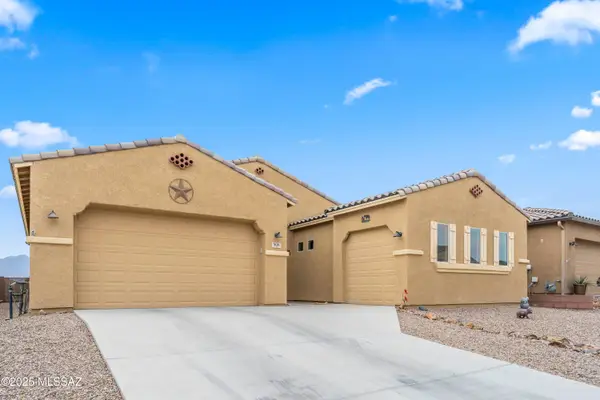 906 N Camino Cerro Morado, Green Valley, AZ 85614