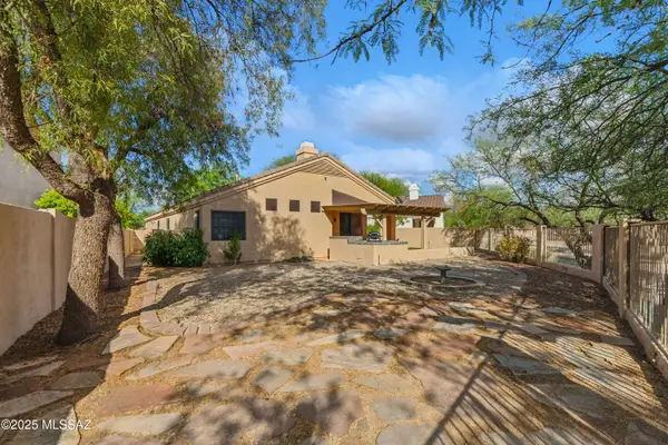 2333 N Deer Creek Place, Tucson, AZ 85749