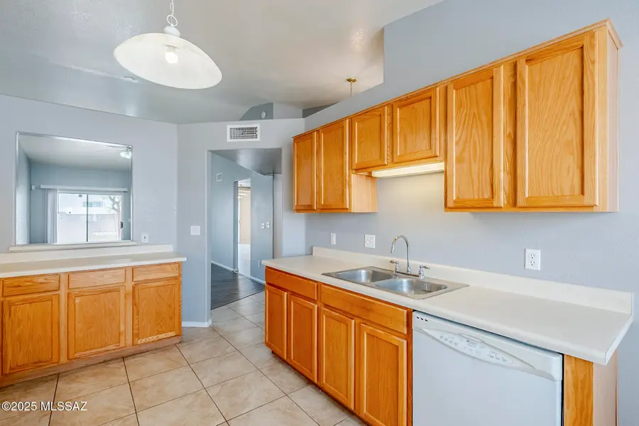 7848 E 35th Street, Tucson, AZ 85710 - Image #2