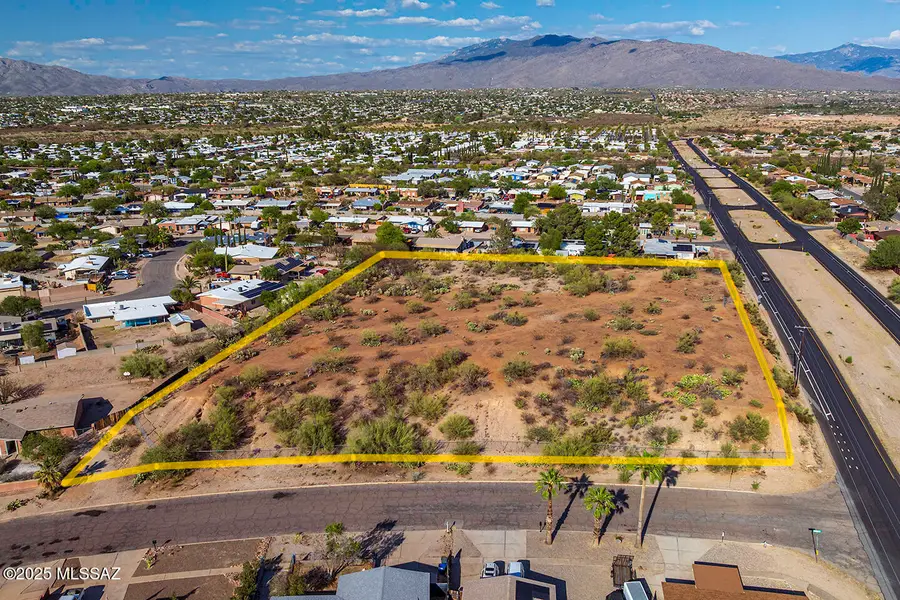 3727 S Sarnoff Drive, Tucson, AZ 85730 - Image #2