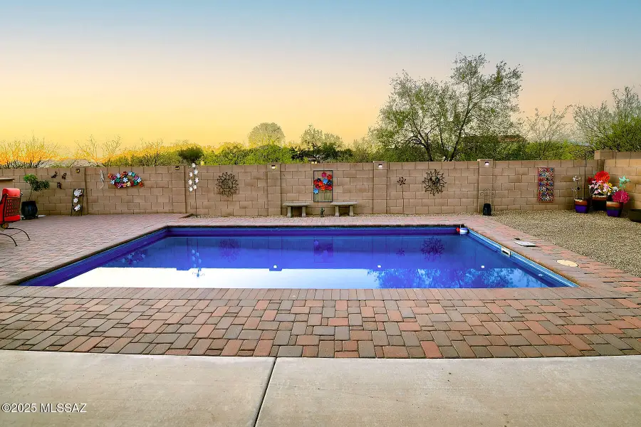 4795 E Silverpuffs Way, Tucson, AZ 85756 - Image #2