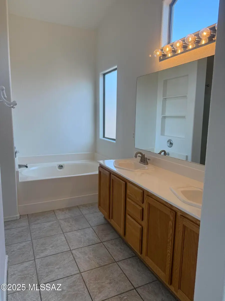 6927 W Red Rock Drive, Tucson, AZ 85743 - Image #3