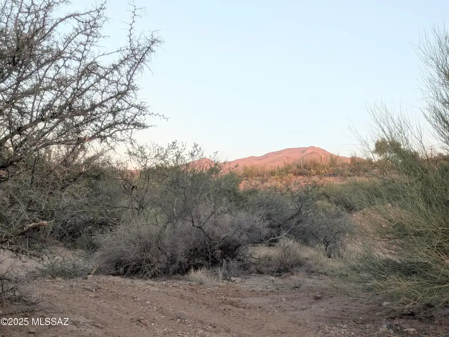 1043 S Garfield Place #40, Vail, AZ 85641 - Image #2