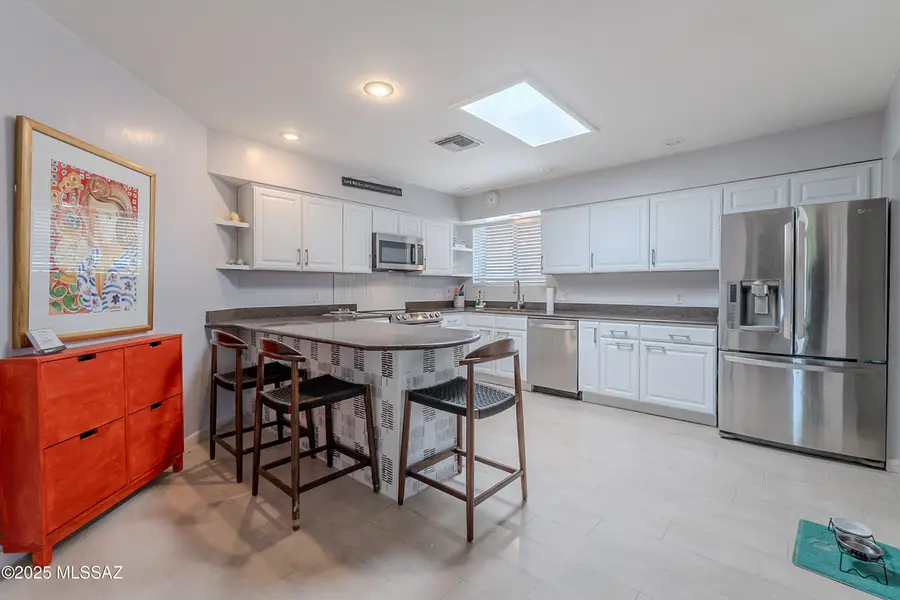 1645 N Indigo Drive, Tucson, AZ 85745 - Image #2