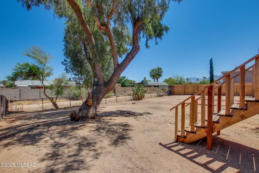 3822 W North Aire Place, Tucson, AZ 85741 - Image #2