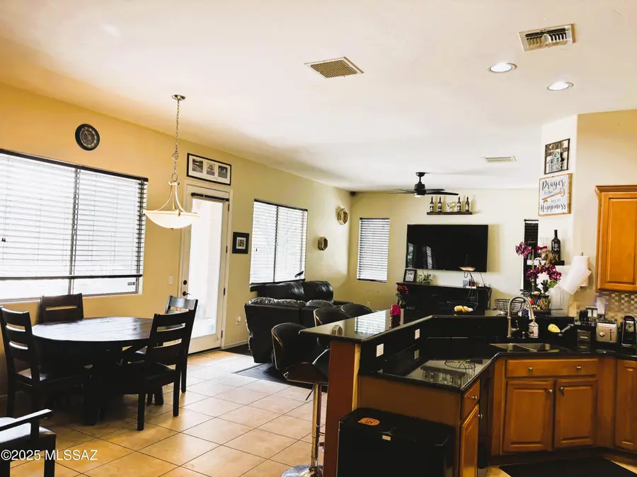 1102 E Mud Spring Canyon Lane, Sahuarita, AZ 85629 - Image #2