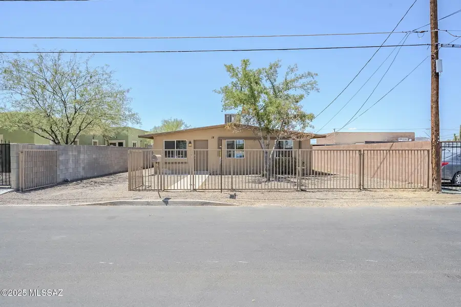 18 E Mac Iver Place, Tucson, AZ 85705 - Image #2