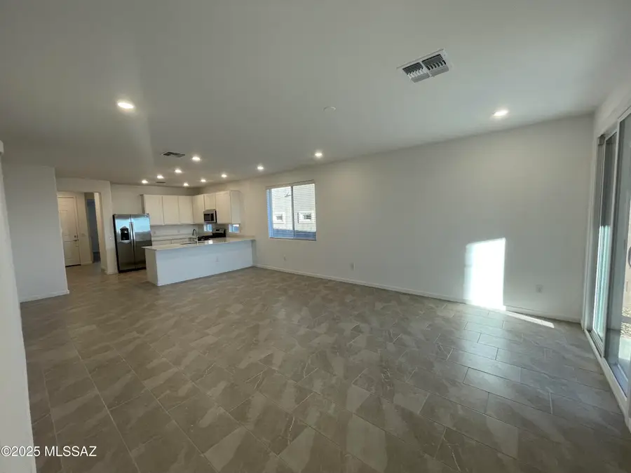 8556 S Placita Reata, Vail, AZ 85641 - Image #3