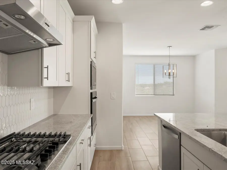 1511 E Cattle Graze Loop, Sahuarita, AZ 85629 - Image #2