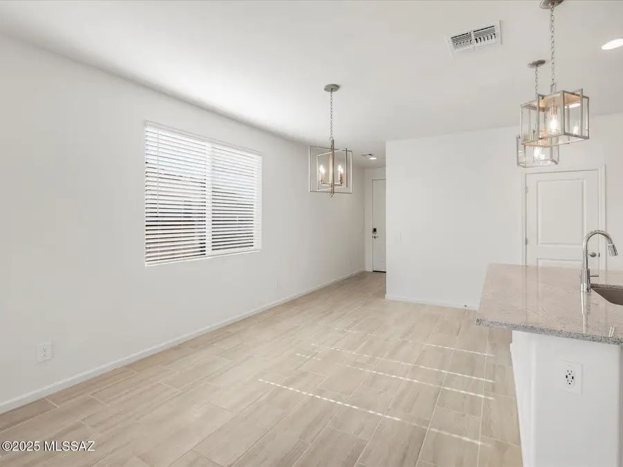 9816 N Solstice Avenue, Tucson, AZ 85743 - Image #3