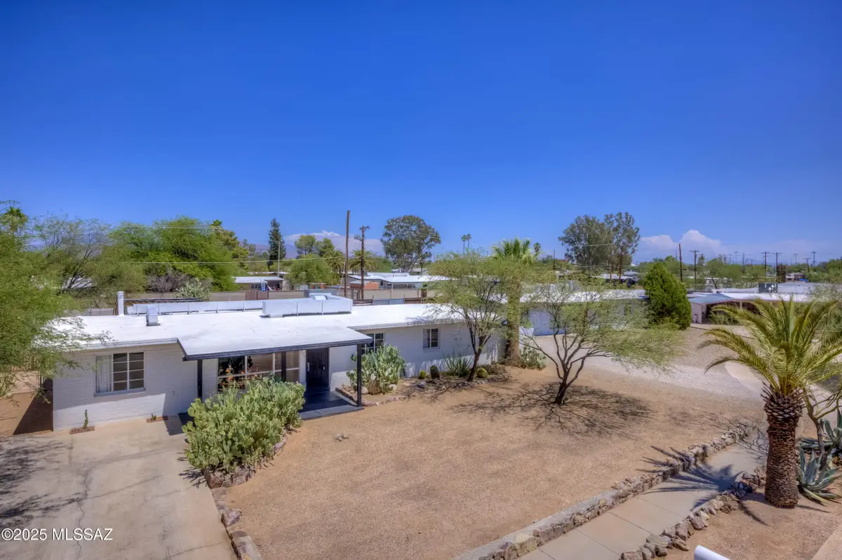 809 S Loyola, Tucson, AZ 85710 - Image #1