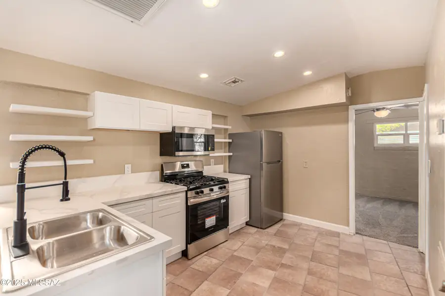 350 E Kelso Street, Tucson, AZ 85705 - Image #3