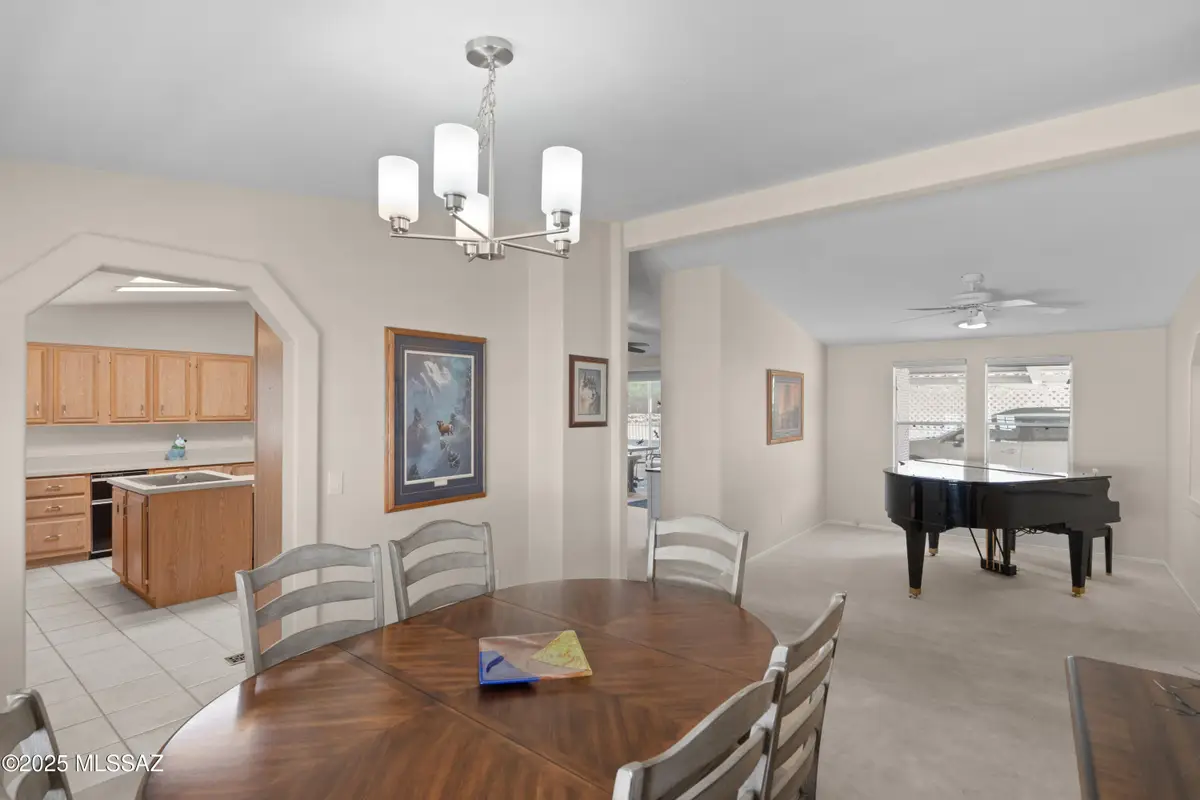 7630 W Edgestone Street, Tucson, AZ 85735 - Image #1