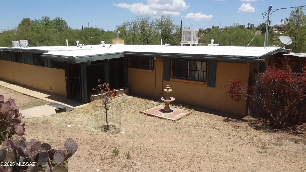 996 N Silver Lode, Nogales, AZ 85621 - Image #1