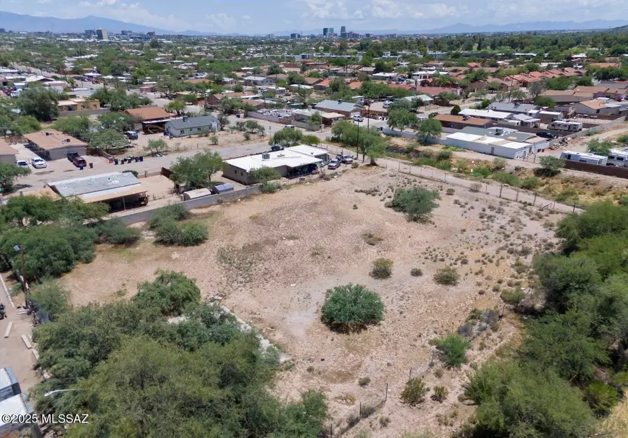 1750 W Riverview Boulevard #1, Tucson, AZ 85745 - Image #3