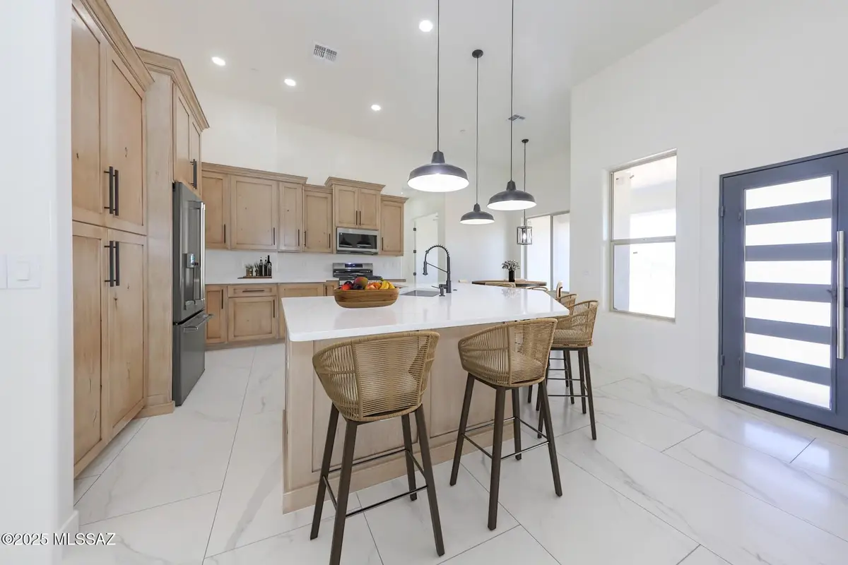 7182 W Irvington Road, Tucson, AZ 85735 - Image #1