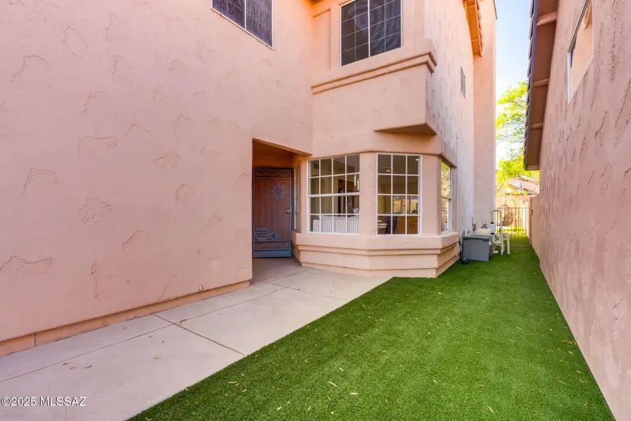 7727 E Entrada De Ventana, Tucson, AZ 85750 - Image #2
