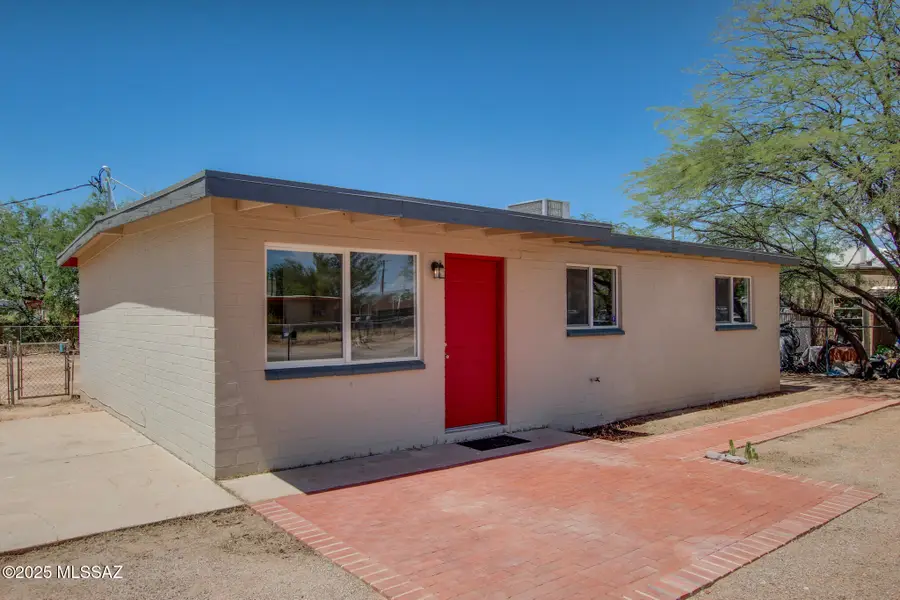 2018 S Cloverland Avenue, Tucson, AZ 85711 - Image #2