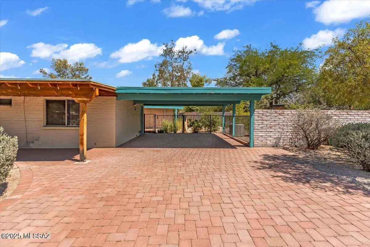 2642 N Bahana Drive, Tucson, AZ 85715 - Image #1