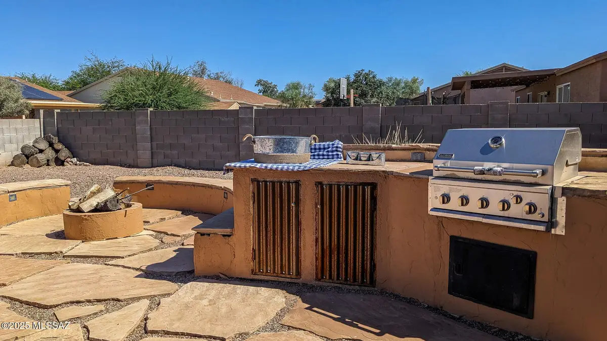 8766 N Golden Moon Way, Tucson, AZ 85743 - Image #1