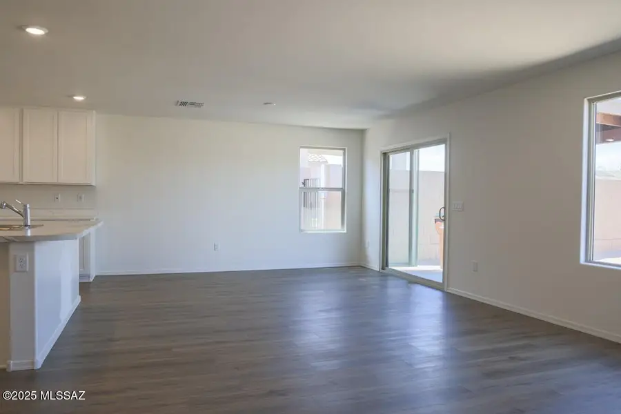 826 W Calle Alta Curva, Sahuarita, AZ 85629 - Image #3