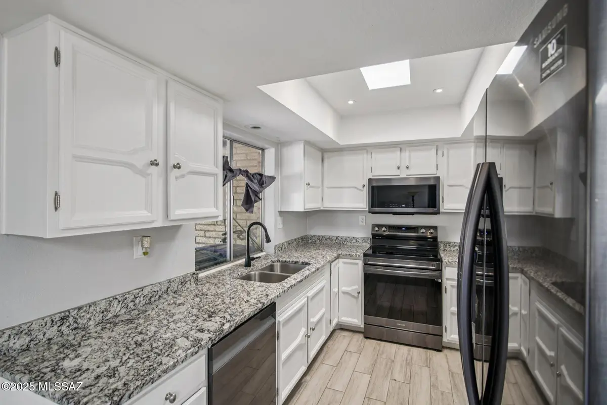 2439 N Shade Tree Circle, Tucson, AZ 85715 - Image #1