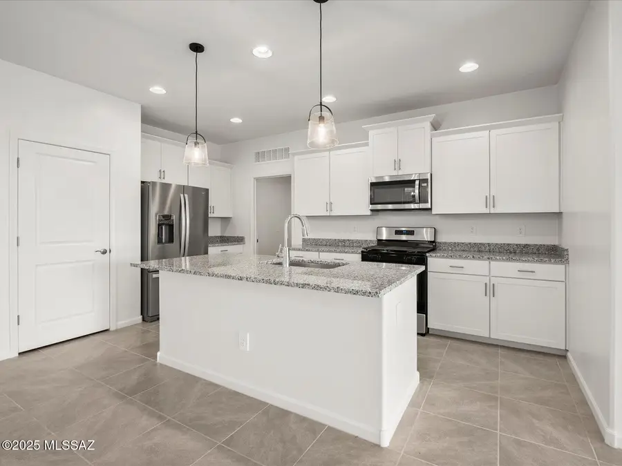 12582 E Remi Drive, Vail, AZ 85641 - Image #2