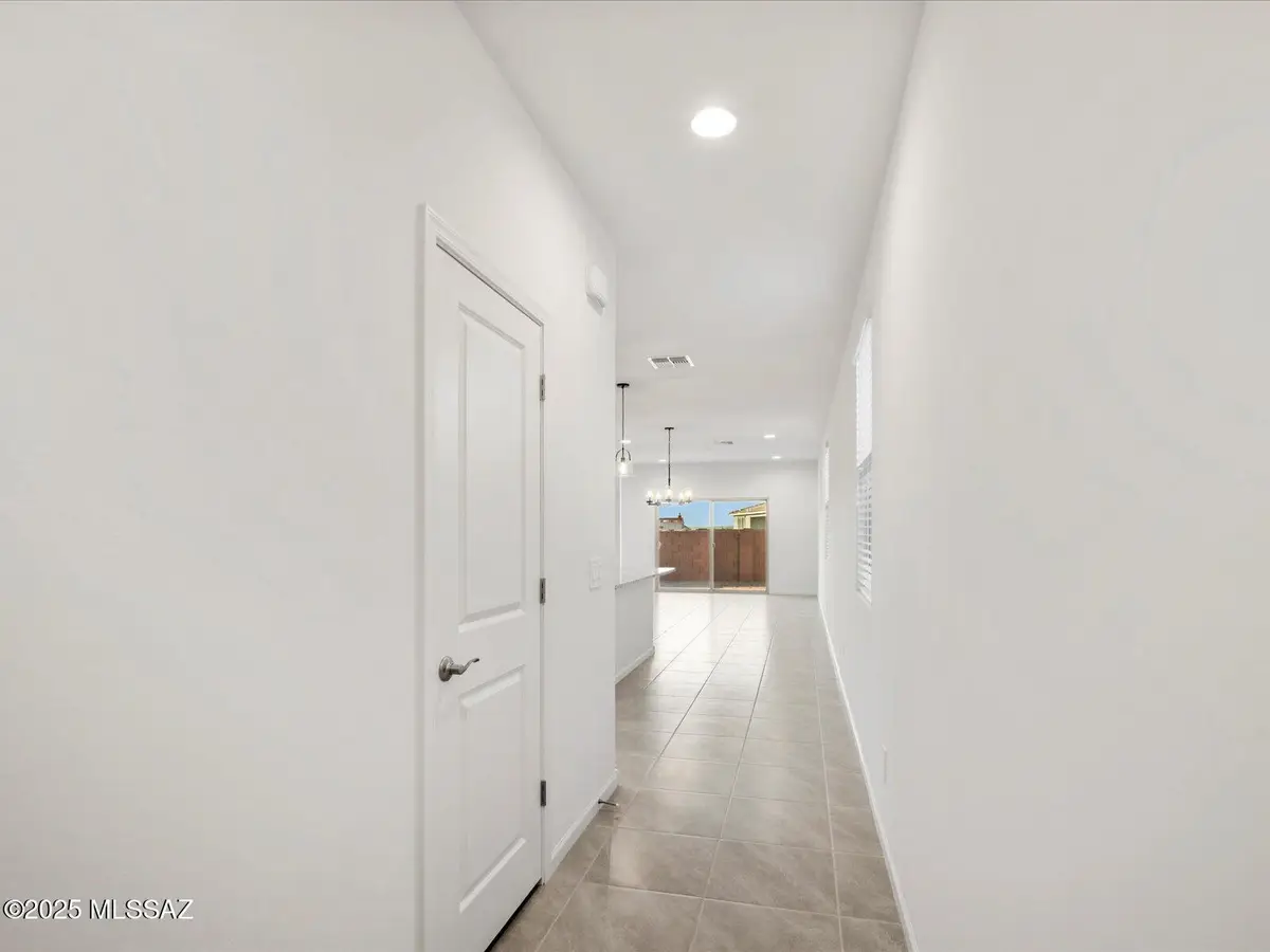 9853 N Solstice Avenue, Tucson, AZ 85743 - Image #1