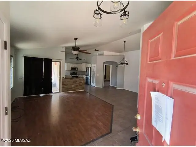 11313 W Farm Village Drive, Marana, AZ 85653 - Image #2