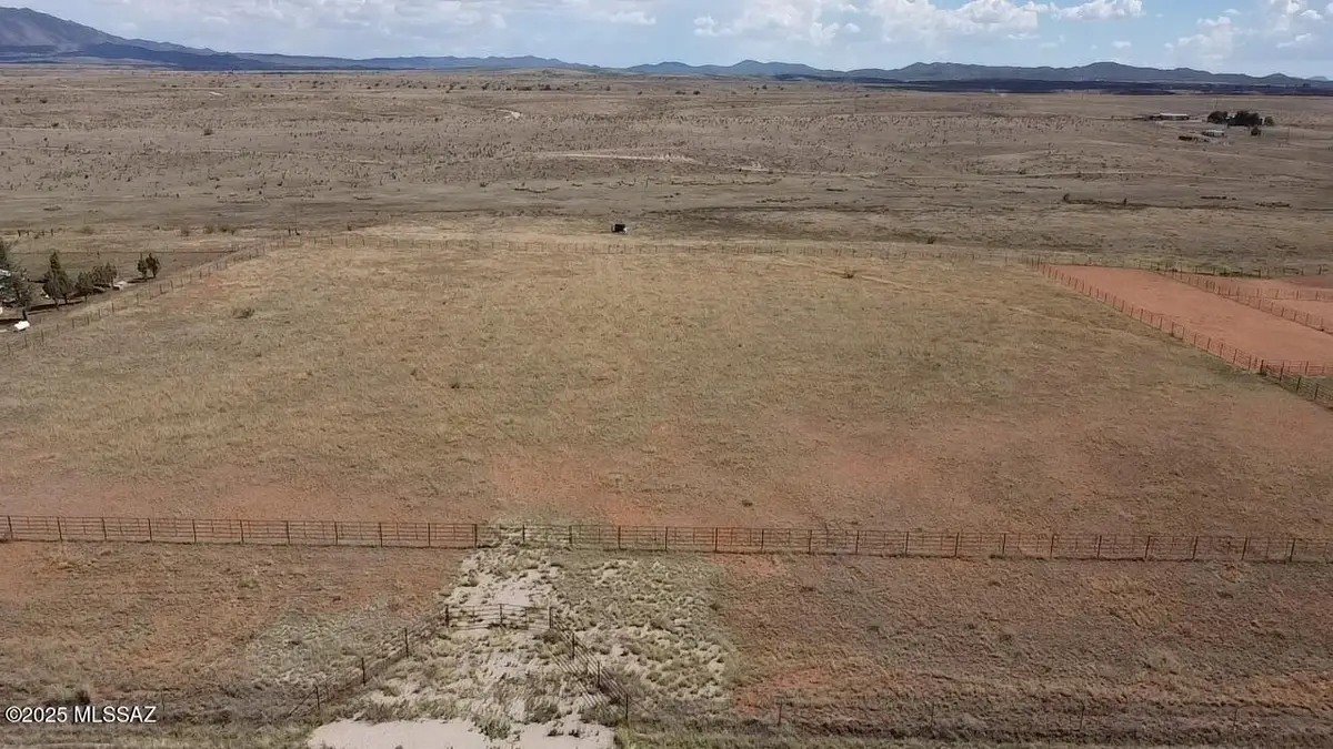 59 Cam Del Corral #B, Elgin, AZ 85611 - Image #1
