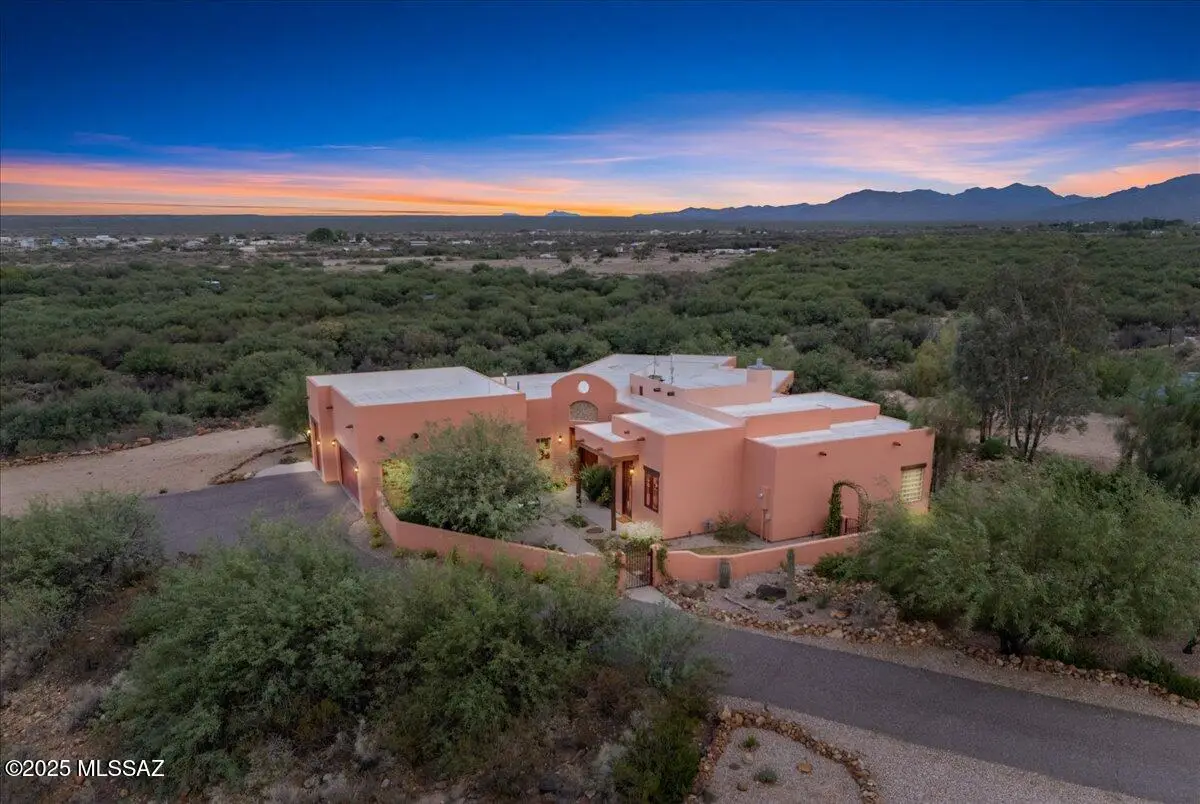 9743 S Calle De Buena Vista, Safford, AZ 85546 - Image #1