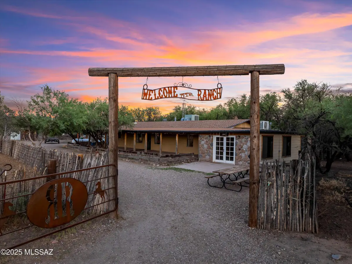 440 W Cimmaron, Benson, AZ 85602 - #1