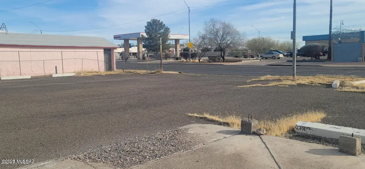 88 E 16th Street, Douglas, AZ 85607 - Image #1