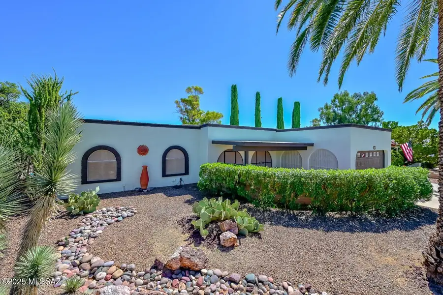 934 N Abrego Drive, Green Valley, AZ 85614 - Image #3