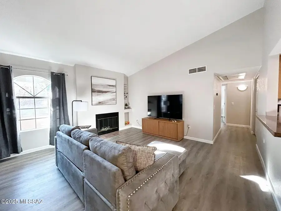 101 S Players Club Drive #25201, Tucson, AZ 85745 - Image #2