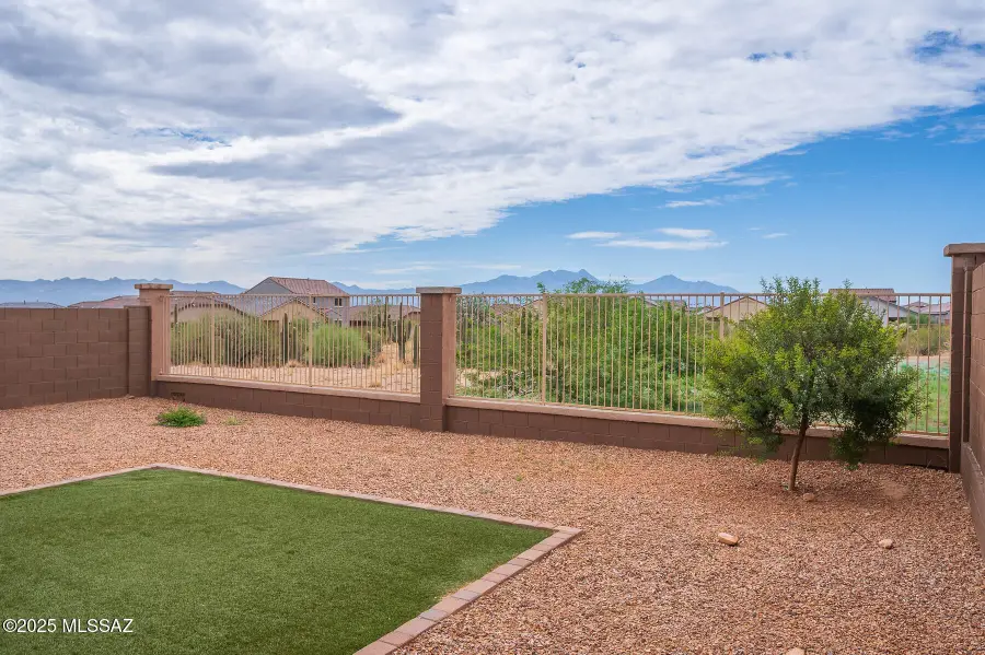 913 W Calle Falerno, Sahuarita, AZ 85629 - Image #3