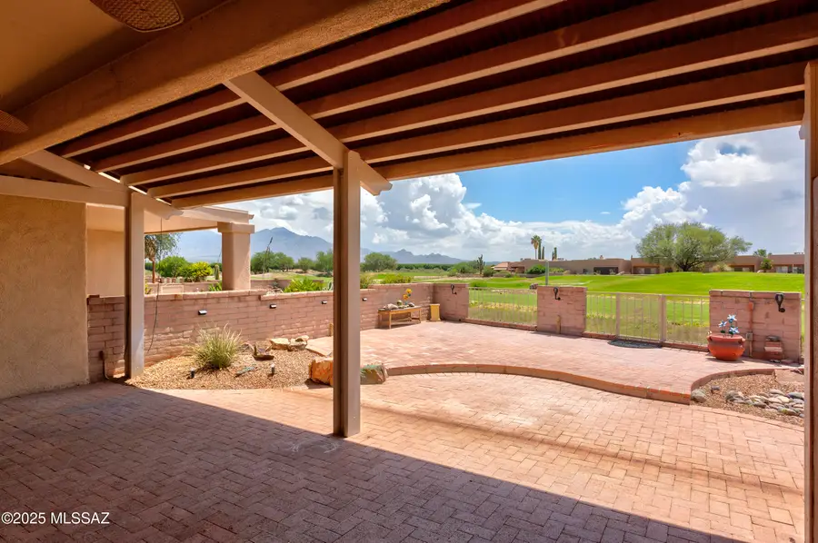 645 W Waterview Drive, Green Valley, AZ 85614 - Image #2