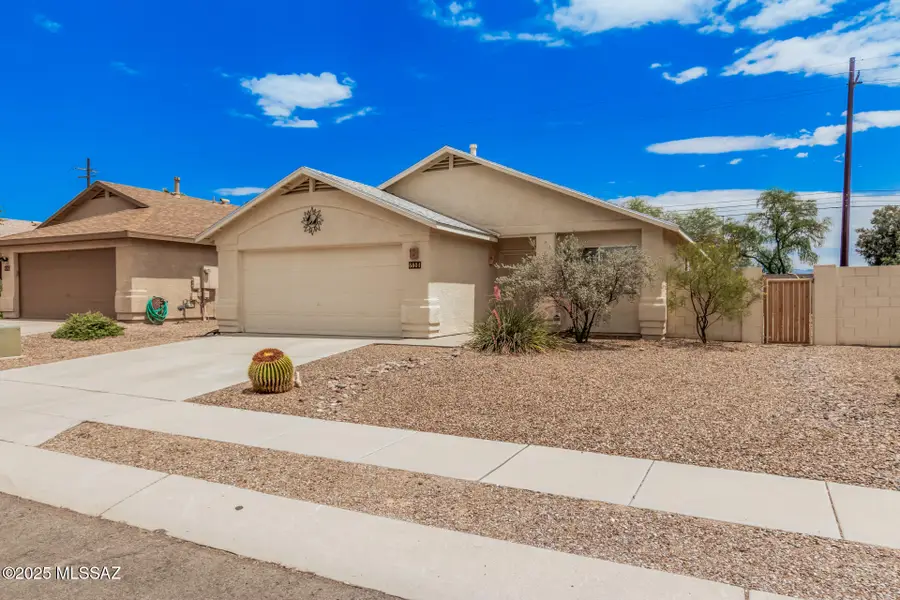 8801 S Desert Rainbow Drive, Tucson, AZ 85747 - Image #3