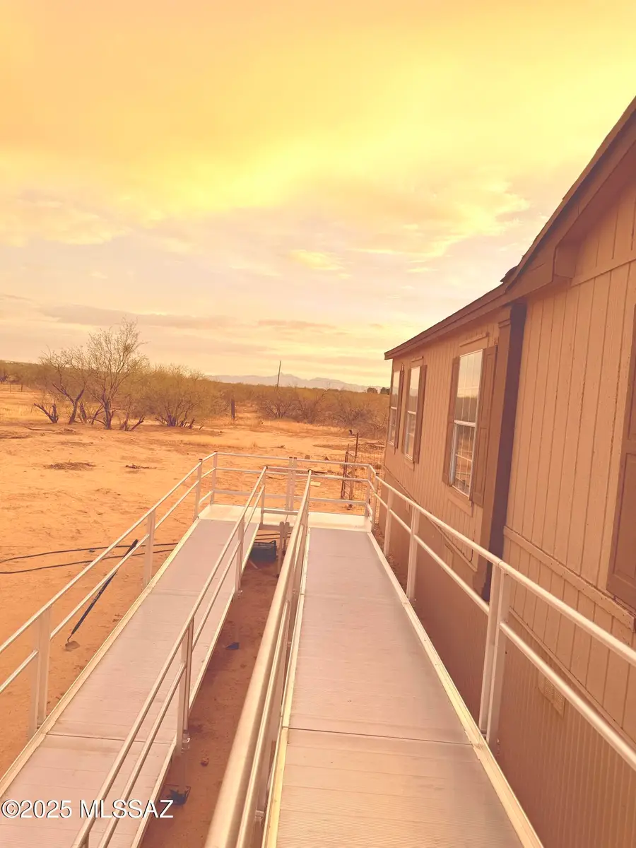 8400 Howling Coyote Trail, Tucson, AZ 85735 - Image #3