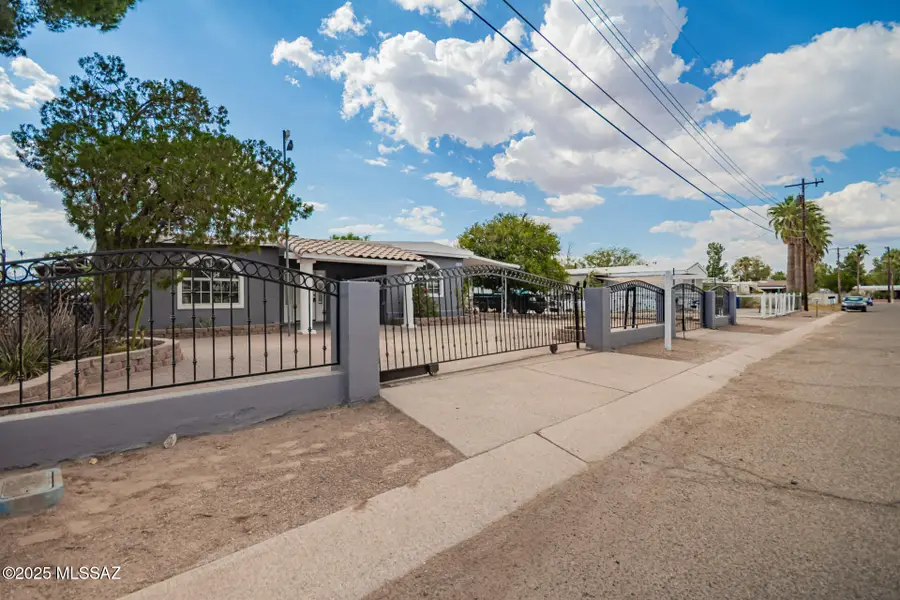 3133 N Iroquois Avenue, Tucson, AZ 85705 - Image #2
