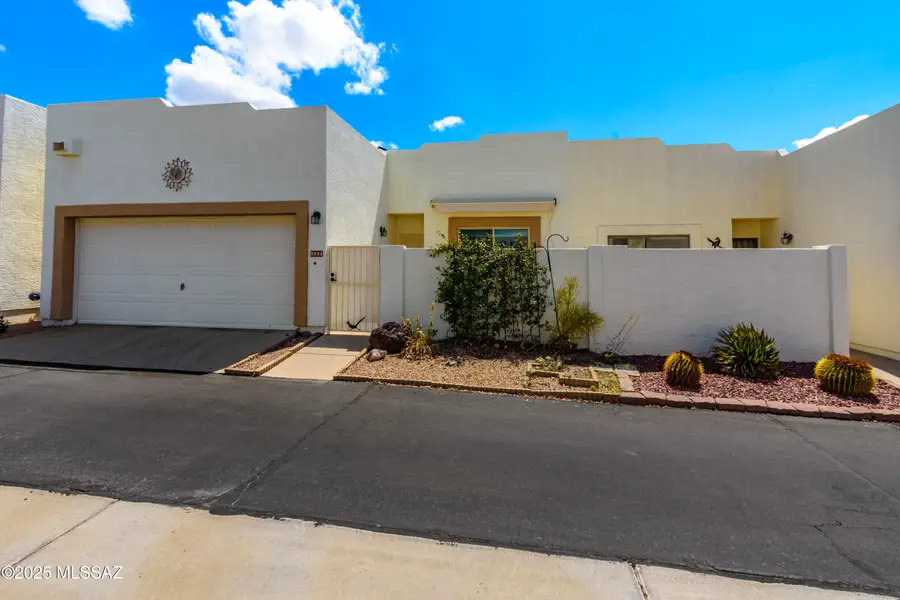 2833 S Full Moon Drive, Tucson, AZ 85713 - Image #3