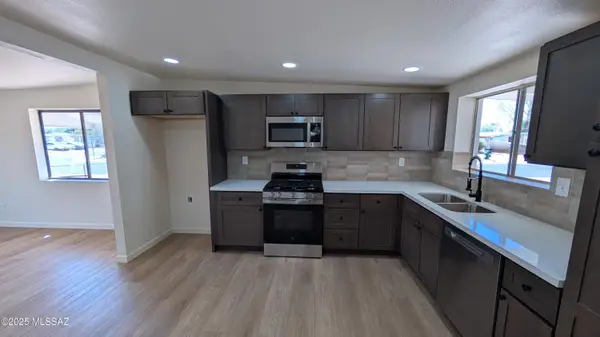 6987 E Lola Place, Tucson, AZ 85730