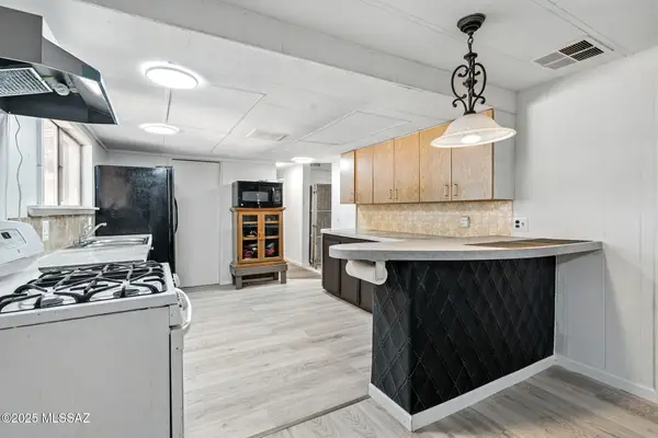 13227 W El Lobo Road, Tucson, AZ 85743