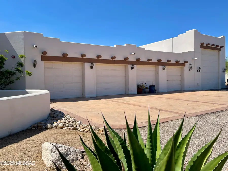 525 W Paseo Santa Isabel, Green Valley, AZ 85622 - Image #2
