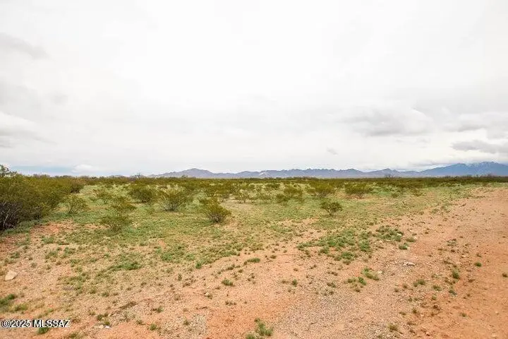 5870 E Comsoft Place, Sahuarita, AZ 85629 - Image #2