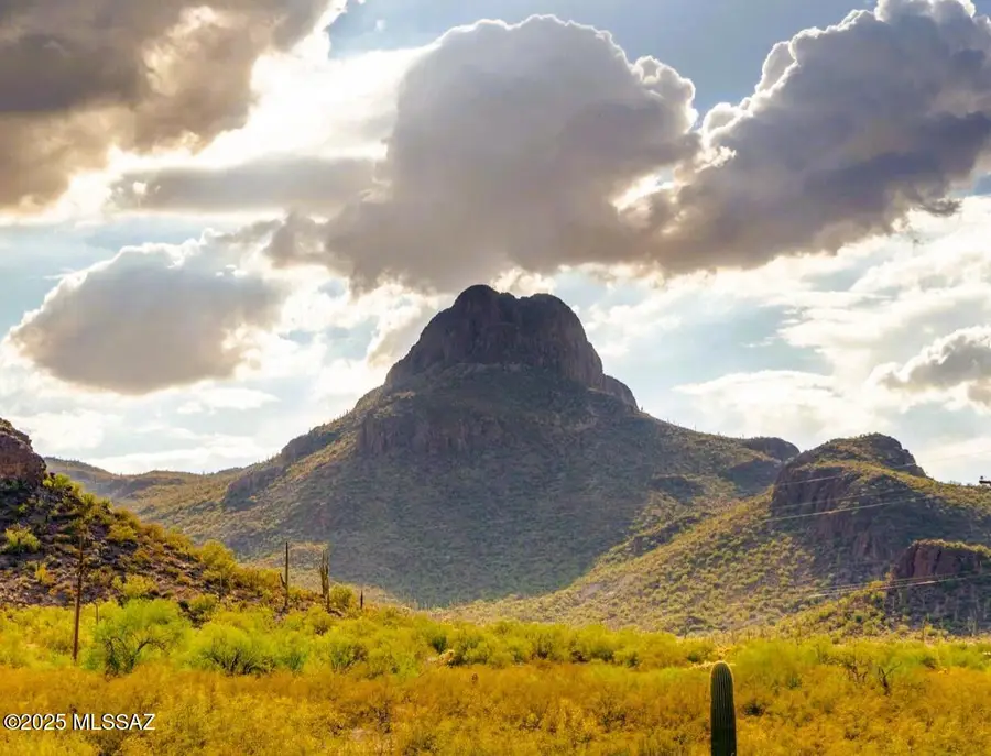 7759 N Artesiano Road #2, Tucson, AZ 85743 - Image #2