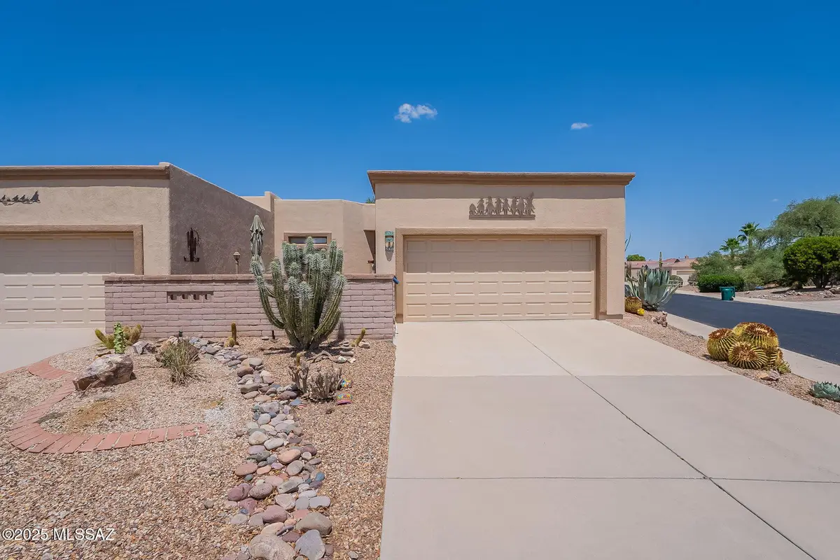 580 W Crenshaw Lane, Green Valley, AZ 85614 - Image #1
