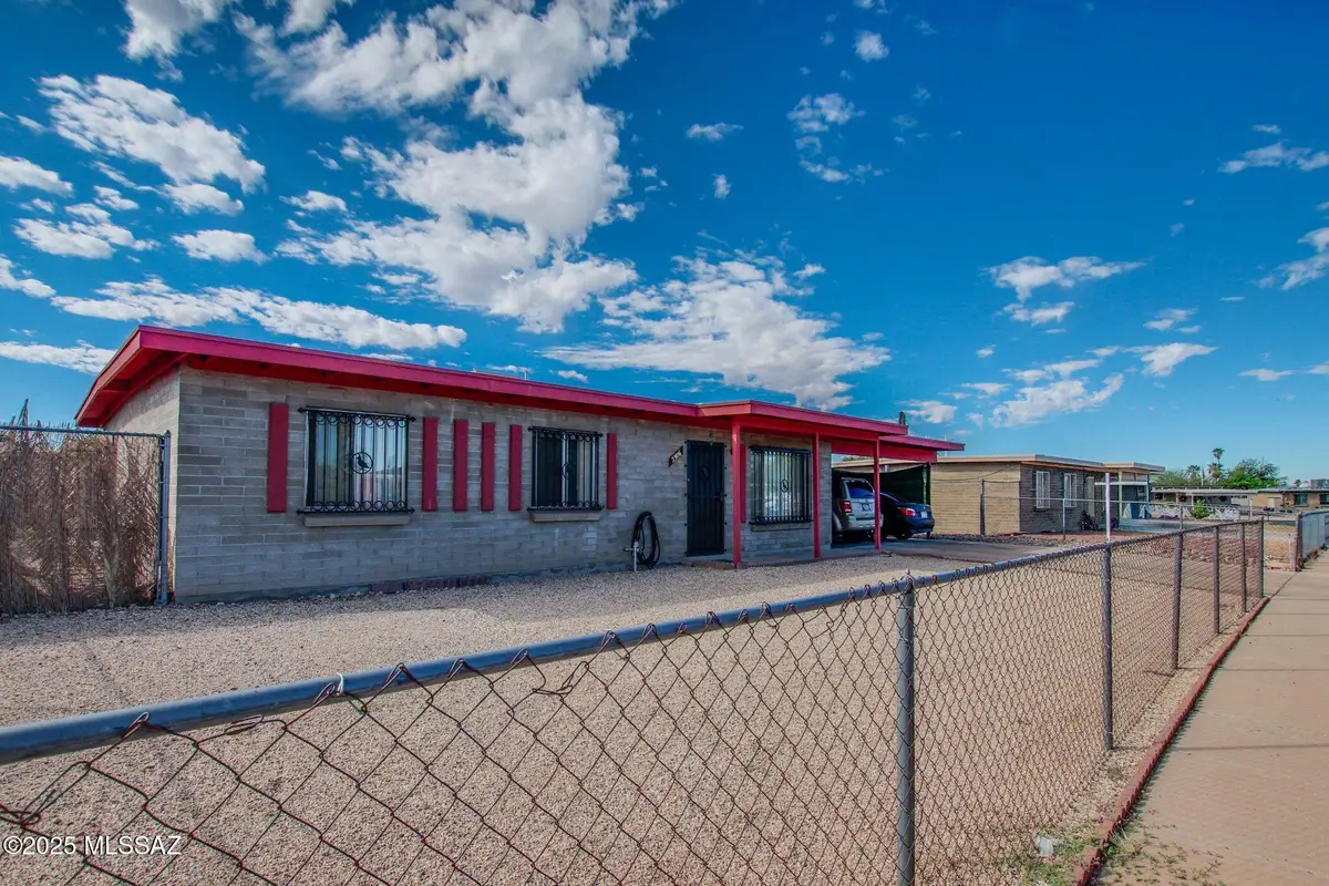 2306 E Walnut Street, Tucson, AZ 85706 - Image #1